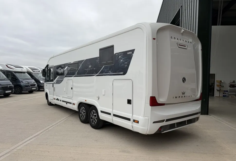 Coachman  Travel Master Imperial 845 (BN: 7726) 