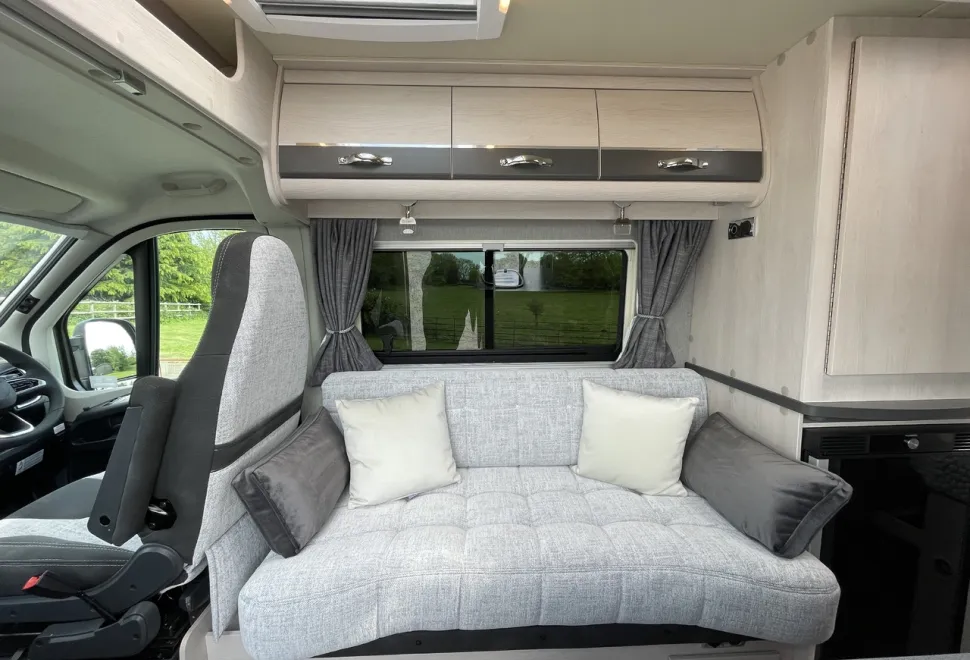 Auto-Sleepers  Kingham 180BHP Auto (P-09759) 