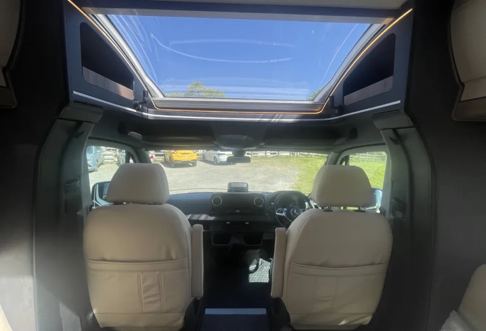 Coachman  Travel Master Sportivo 565 Auto (BN: 7817) 