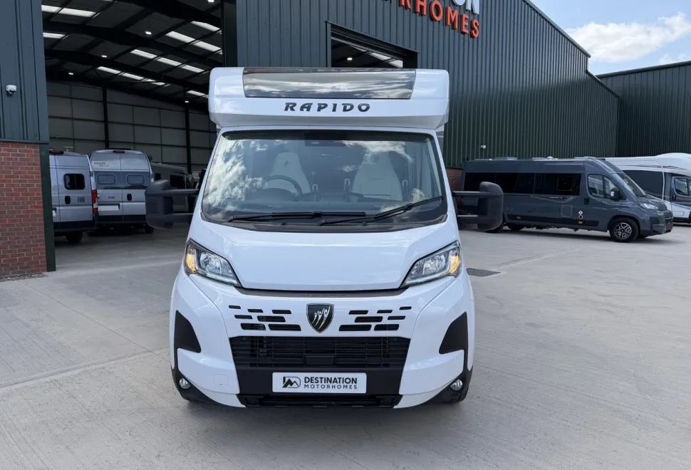 Rapido  696F 2025