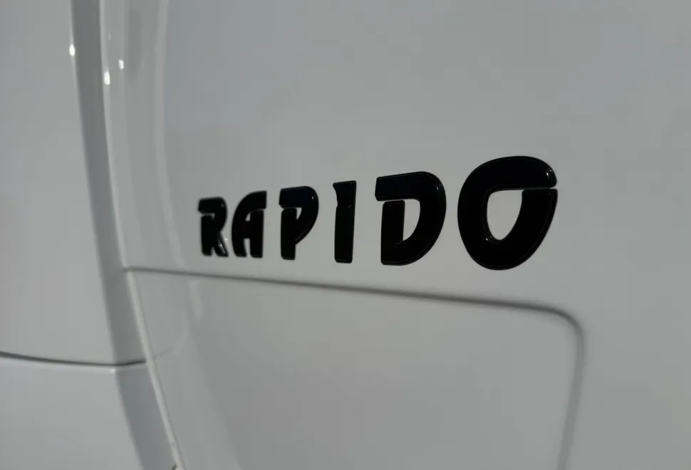 Rapido  696F 2025