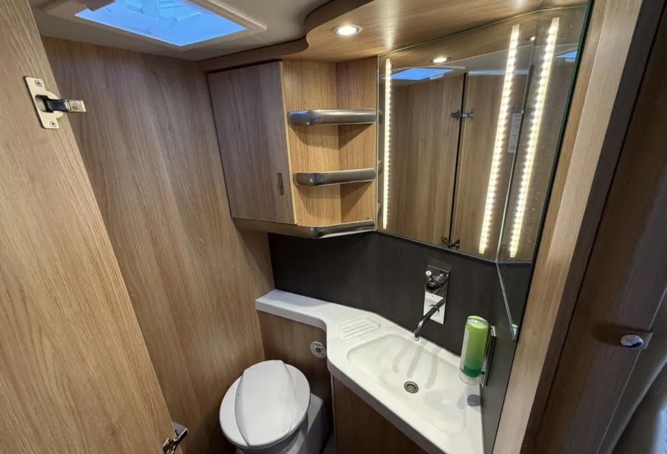 Knaus  Sky TI 700 Meg Platinum Selection 2025
