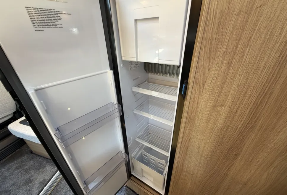 Knaus  Sky TI 700 Meg Platinum Selection 2025