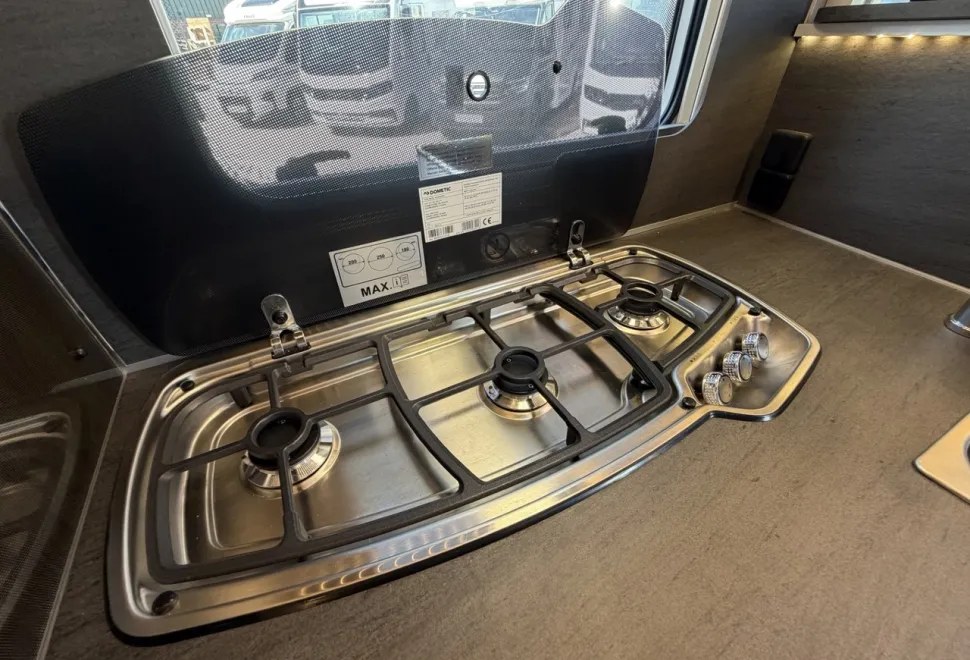 Knaus  Sky TI 700 Meg Platinum Selection 2025