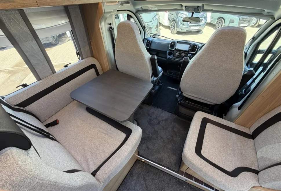 Knaus  Sky TI 700 Meg Platinum Selection 2025