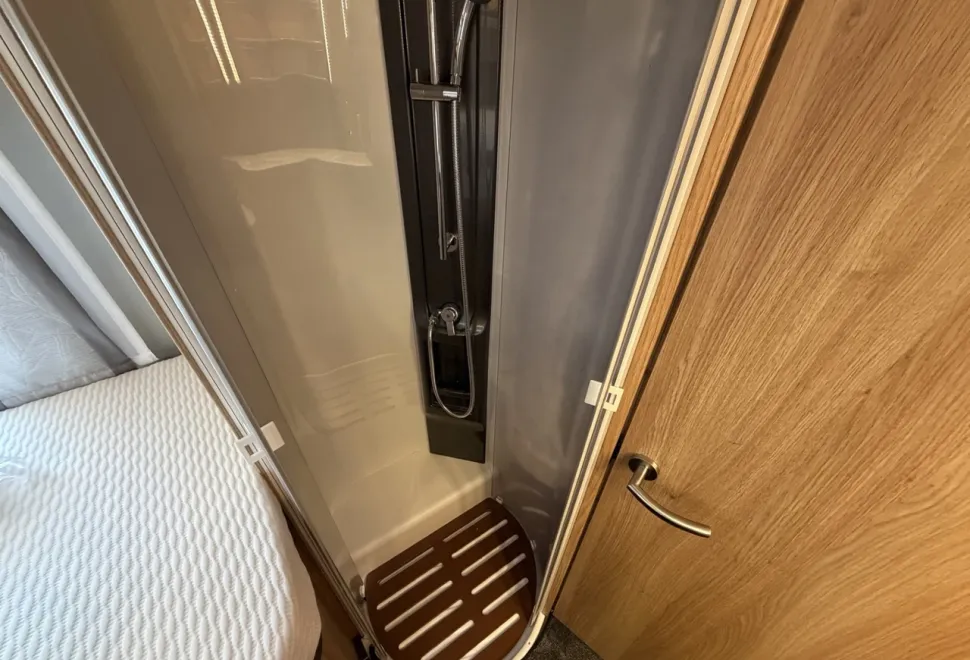Knaus  Sky TI 700 Meg Platinum Selection 2025