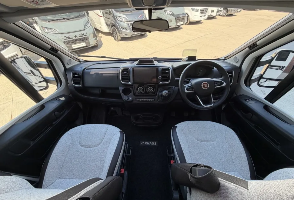 Knaus  Sky TI 700 Meg Platinum Selection 2025