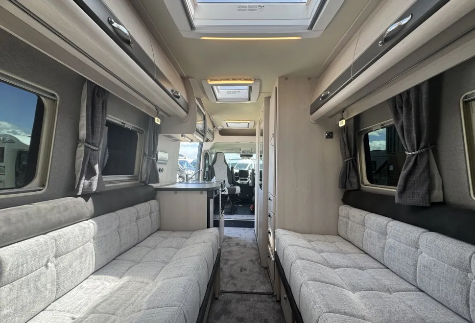 Auto-Sleepers  Warwick XL (P-09751) 