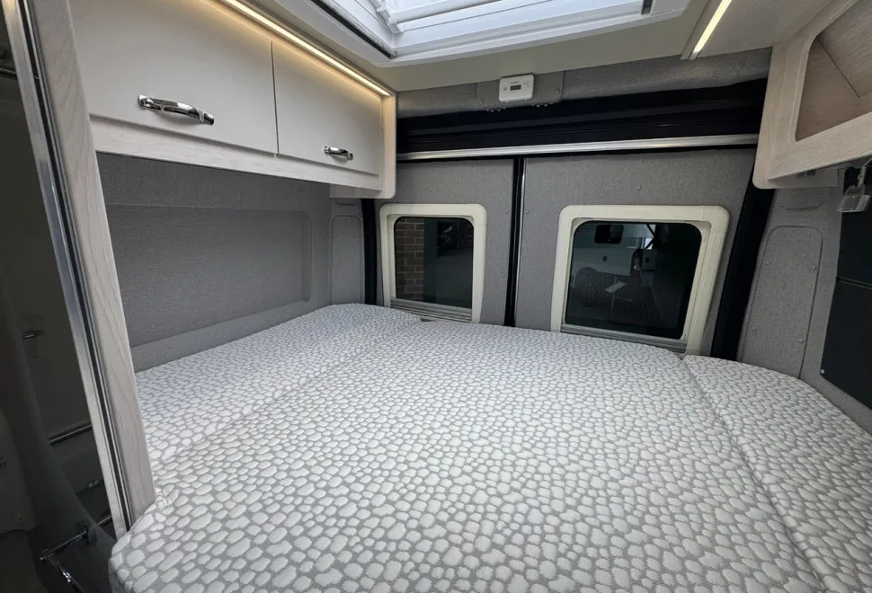 Auto-Sleepers  FG635 Active (BN: P-09795) 