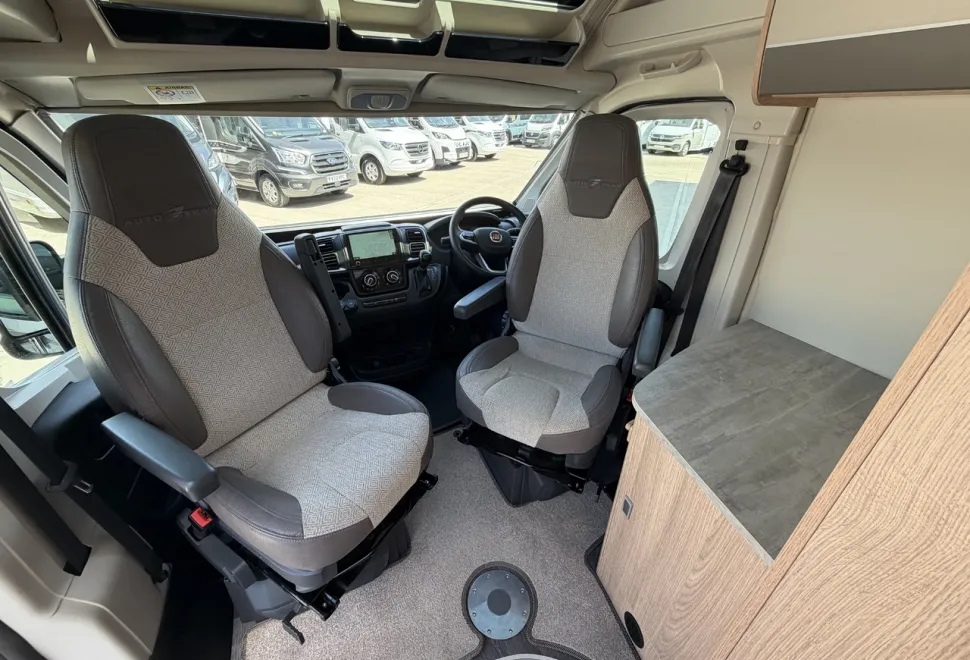 Autotrail  V-Line 635 Sport 2023