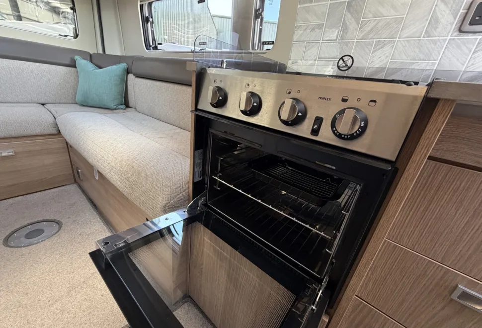 Autotrail  V-Line 635 Sport 2023