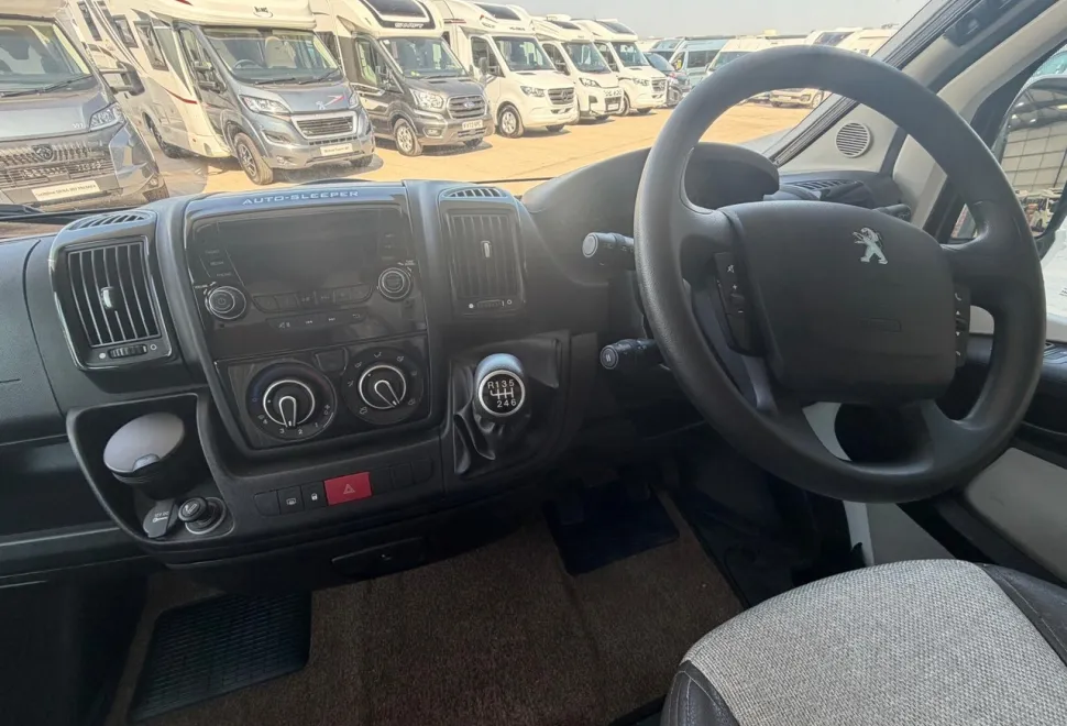Auto-Sleepers  Nuevo ES 2016<br