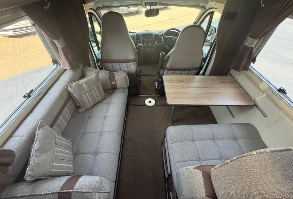 Auto-Sleepers  Nuevo ES 2016<br