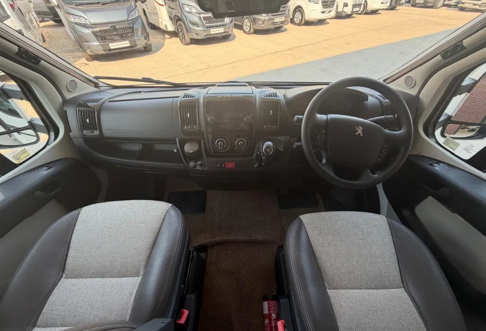 Auto-Sleepers  Nuevo ES 2016<br