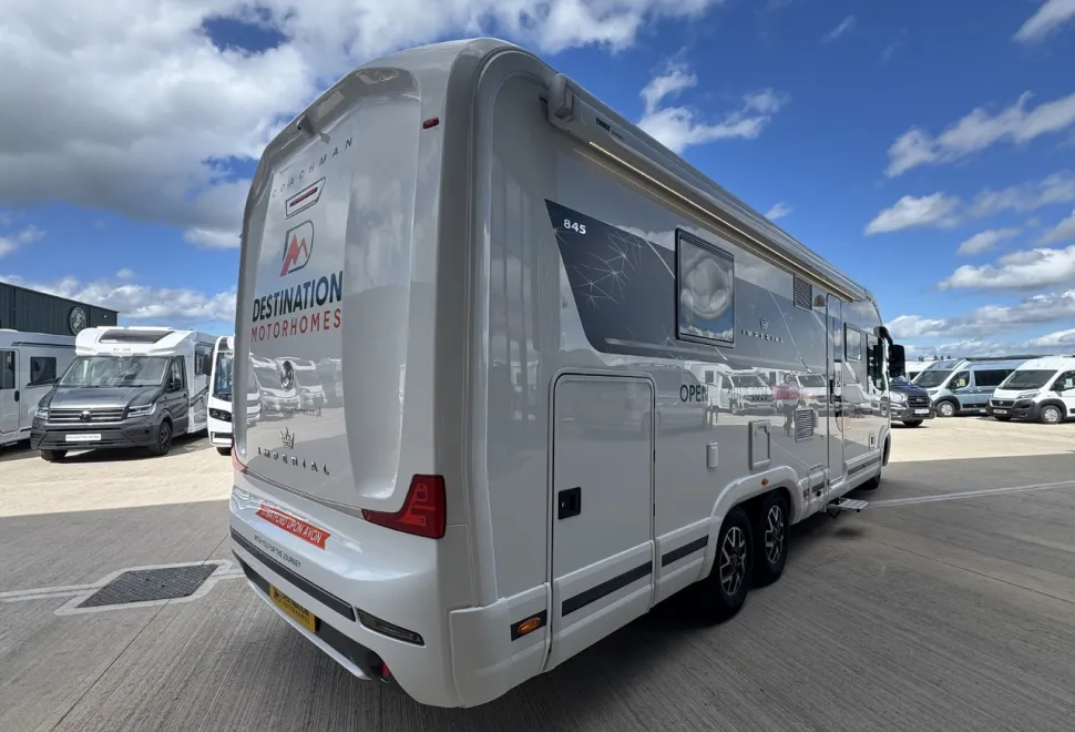 Coachman  Travel Master Imperial 845 26 Reg<br