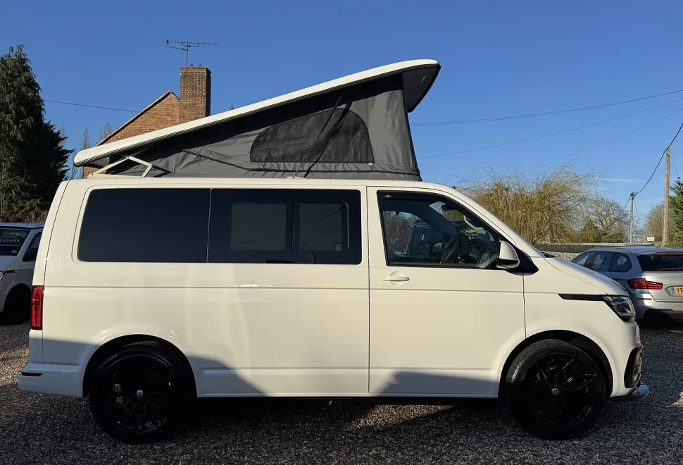 Volkswagen  Transporter 2024