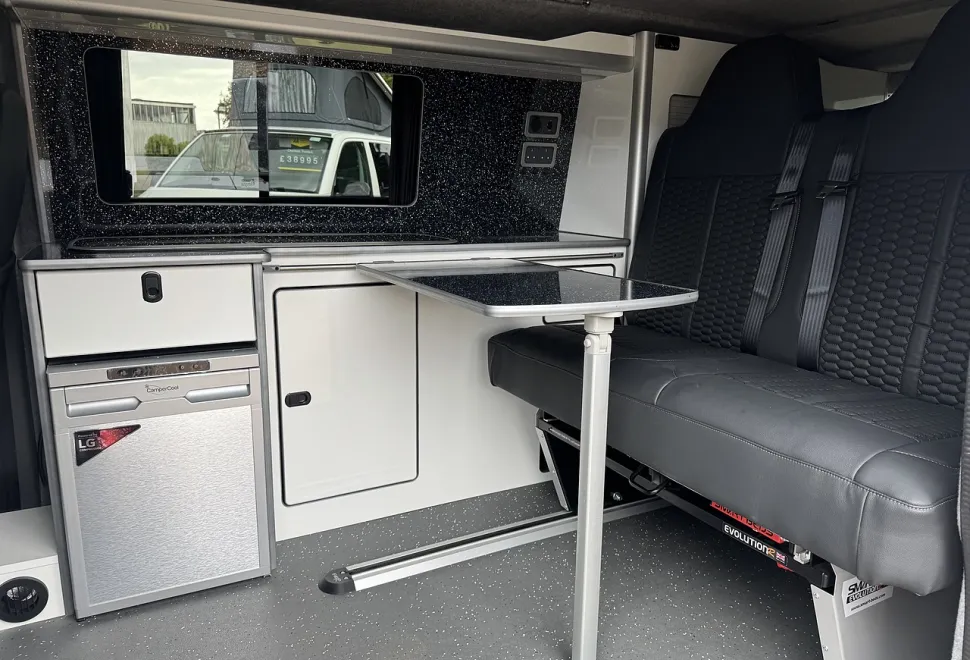 Volkswagen  Transporter 2021