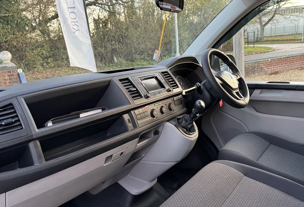Volkswagen  Transporter 2019