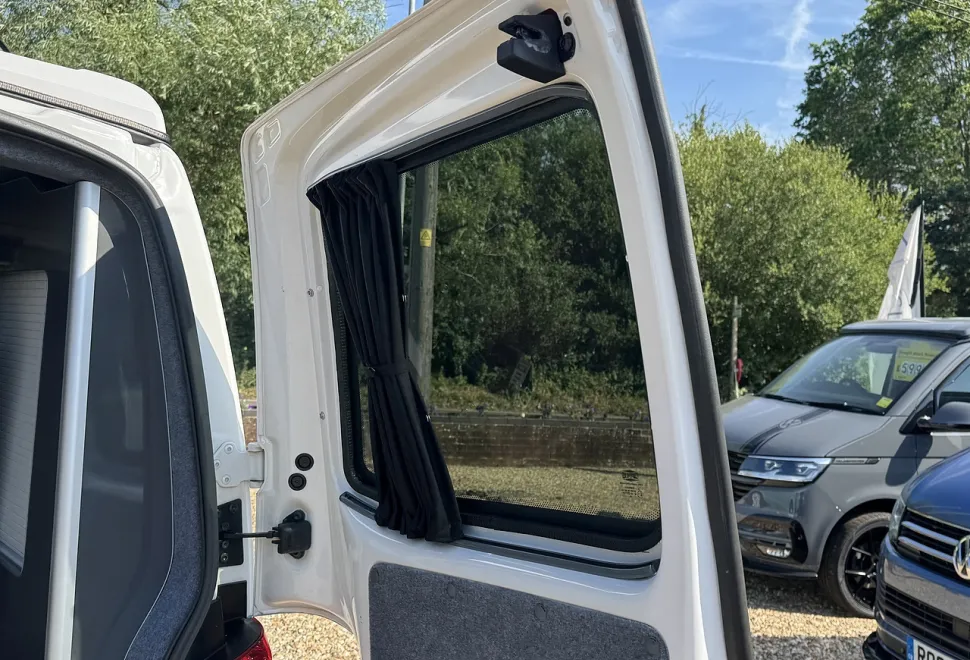 Volkswagen  Transporter 2021