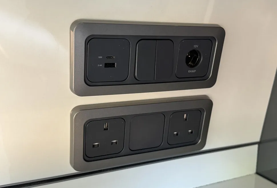 Volkswagen  Transporter 2021