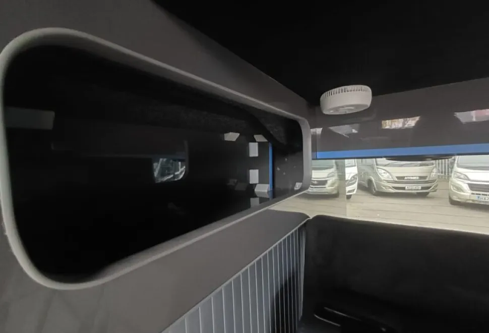 Vantage Transit Custom Motion R 
