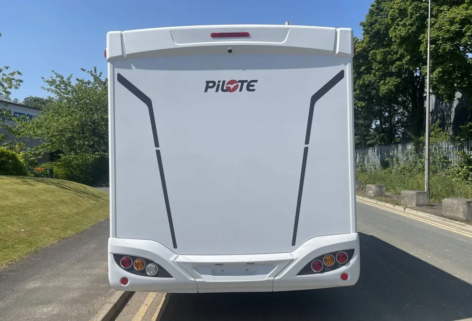 Pilote P740 FGJ Evidence  