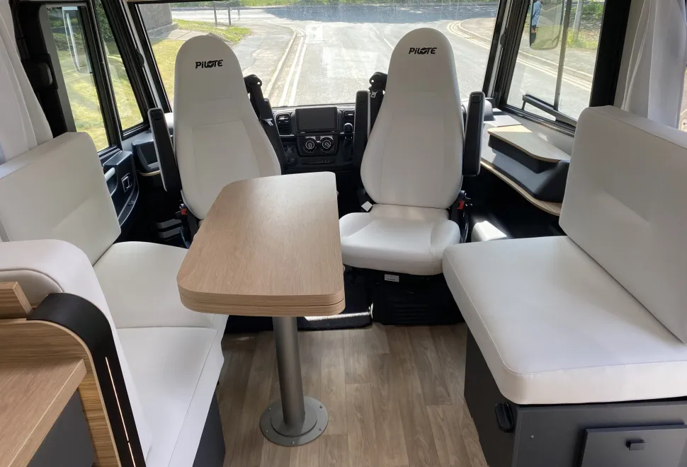 Pilote Evidence G740 FC 