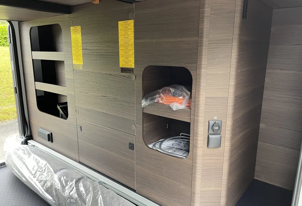 Adria Supersonic 780 SL 