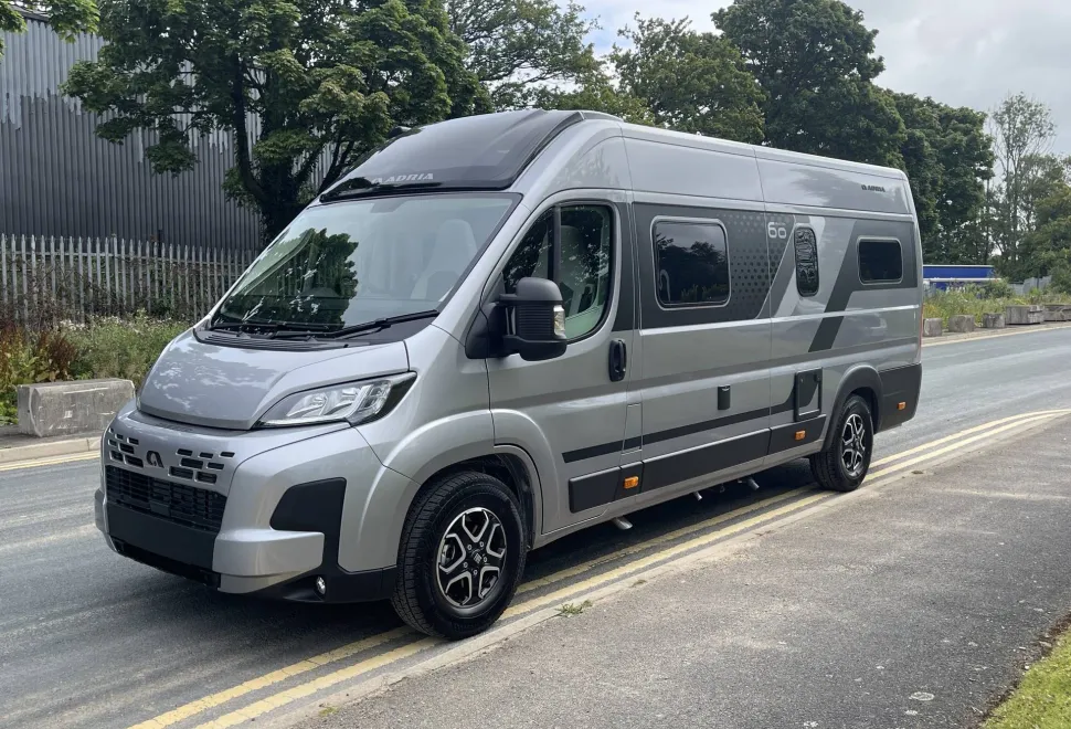 Adria Twin 640 SGX 60Y Selection  