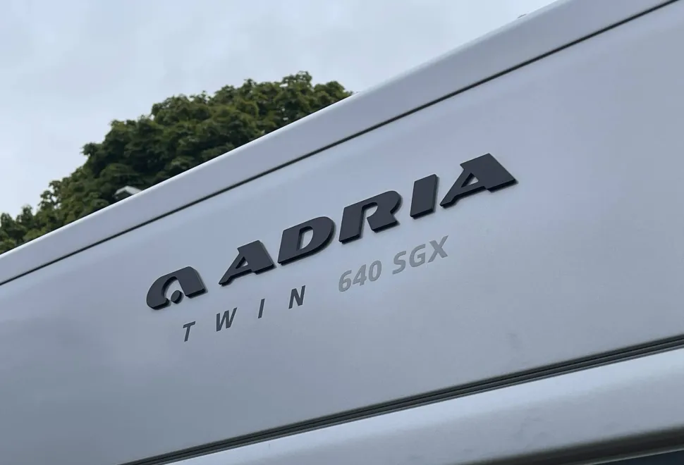 Adria Twin 640 SGX 60Y Selection  