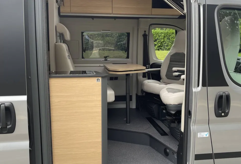 Adria Twin 640 SGX 60Y Selection  