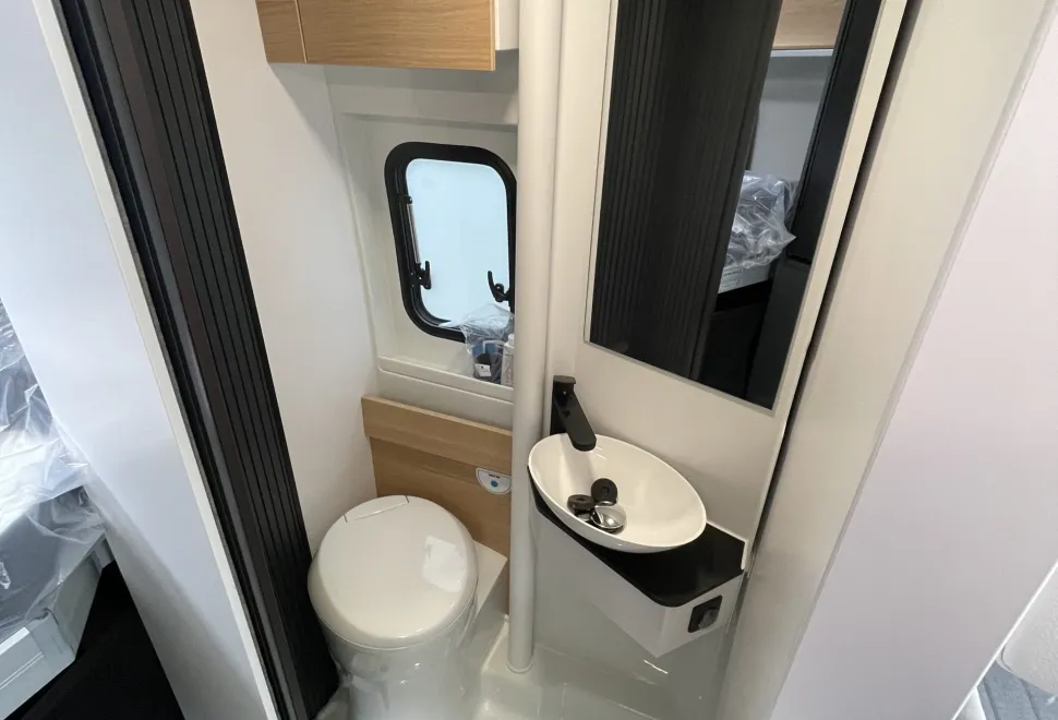 Adria Twin 640 SGX 60Y Selection  