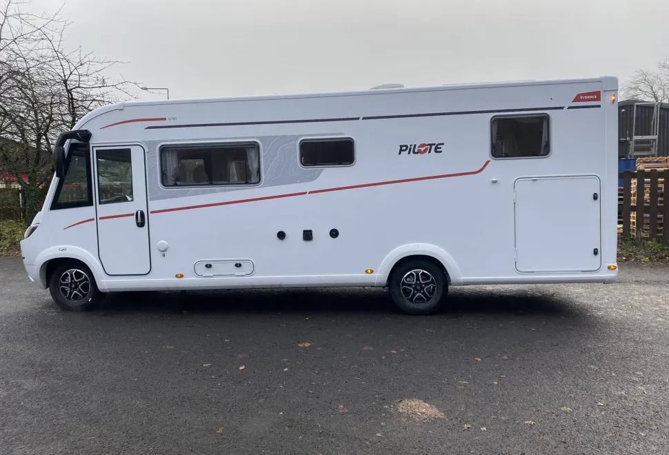 Pilote G781FGJ FGJ 
