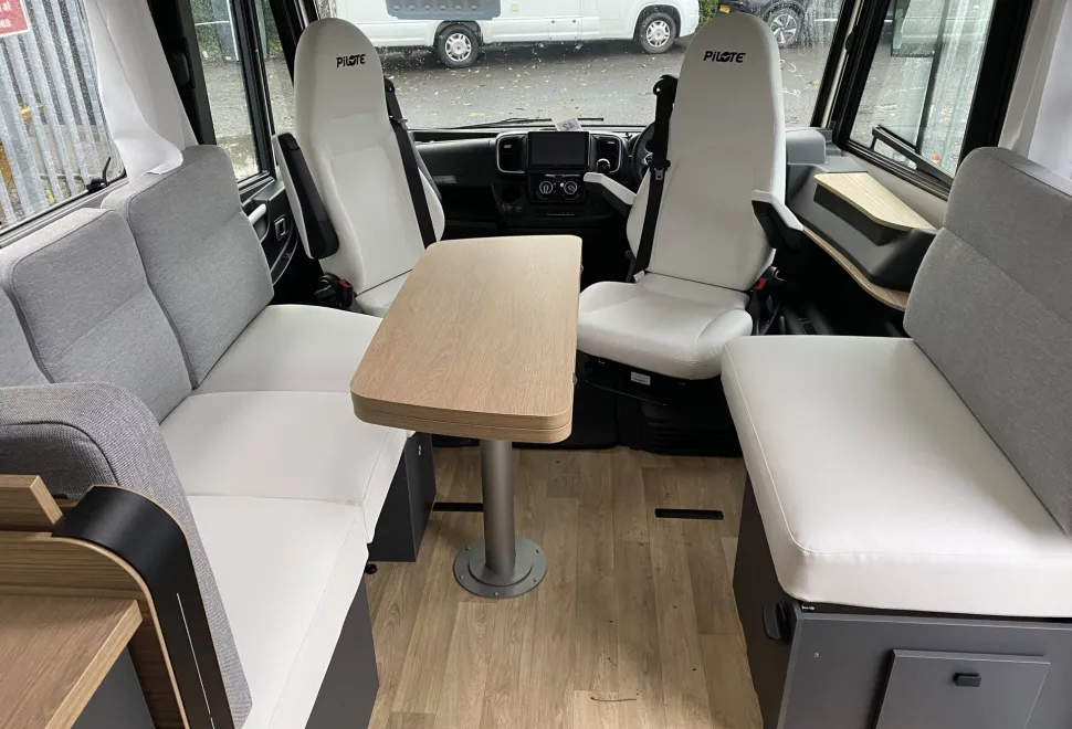 Pilote G781FGJ FGJ 