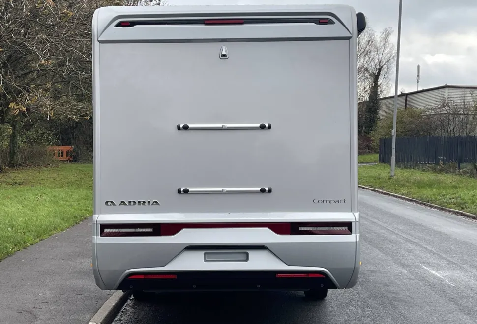 Adria Supreme Compact DL 