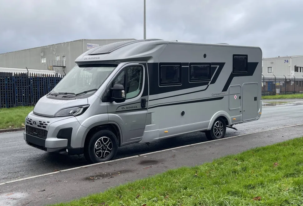 Adria Supreme Compact DL 