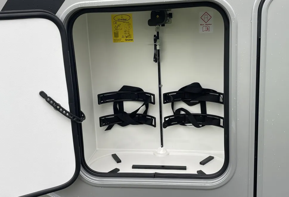 Adria Supreme Compact DL 