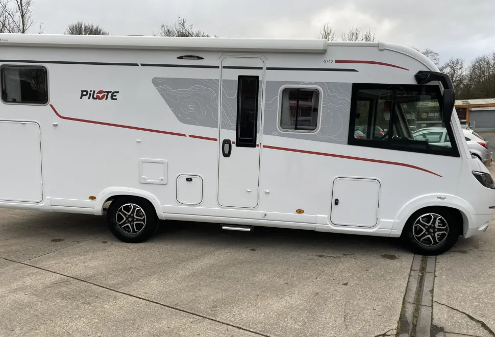 Pilote G740 FGJ FGJ 