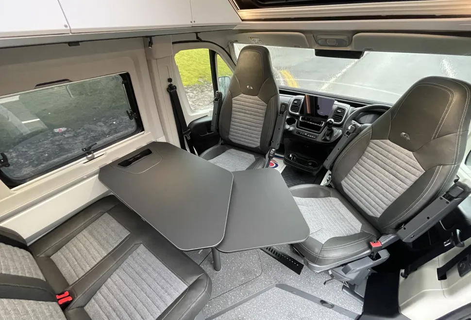Adria Supreme 640 Twin SGX 
