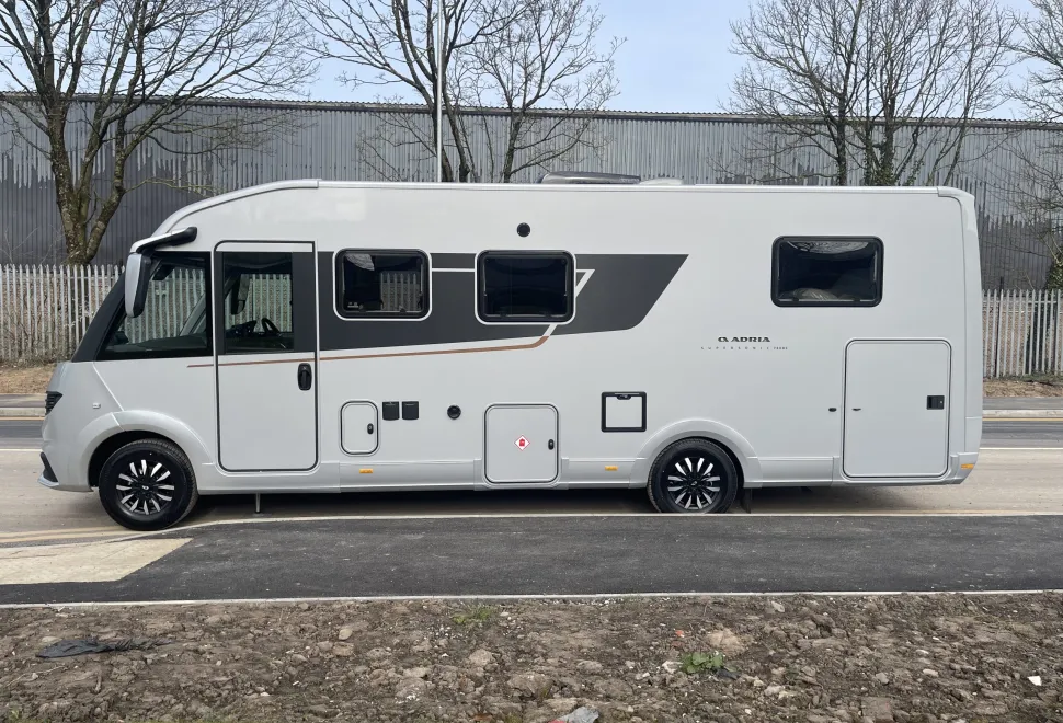 Adria Supersonic DC 