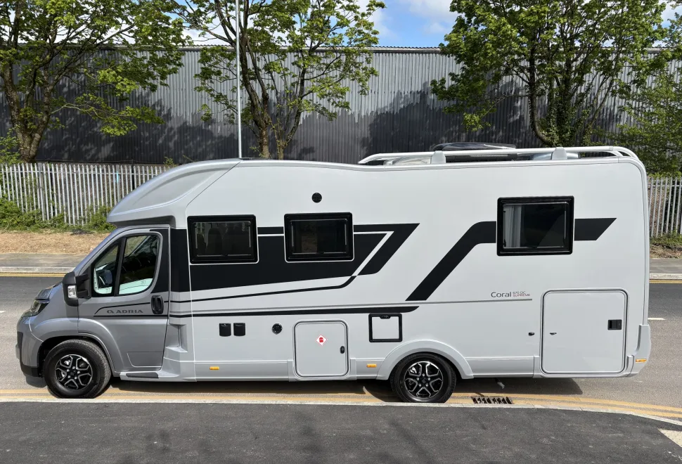 Adria  Coral 670 DC Supreme Coral 670 DC Supreme 