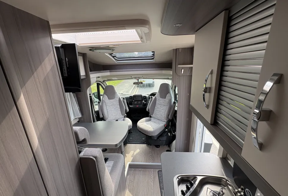 Hobby Optima V65 GE On Tour 
