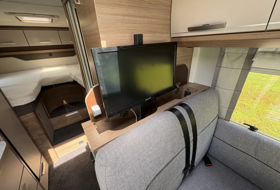 Knaus Live I 650 MEG 