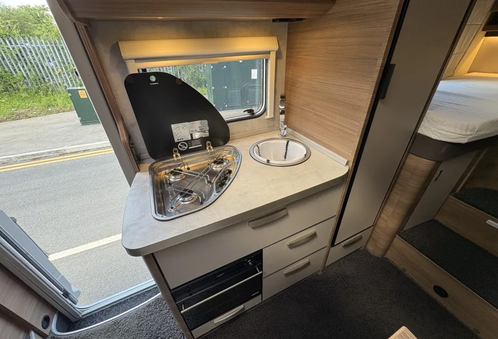 Knaus Live I 650 MEG 