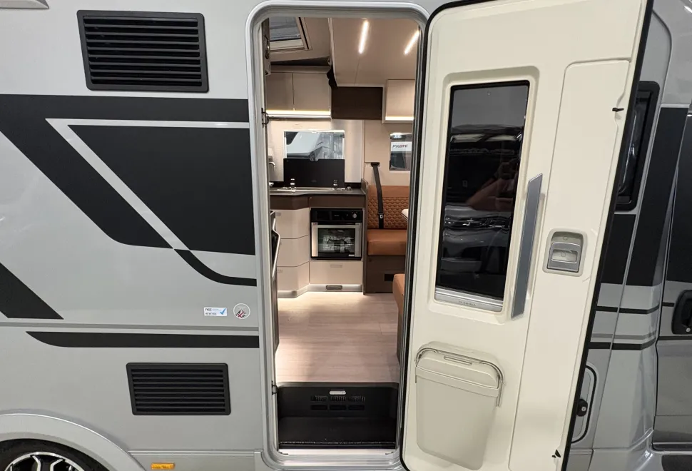 Adria Matrix 670 DC Supreme Matrix 670 DC Supreme 