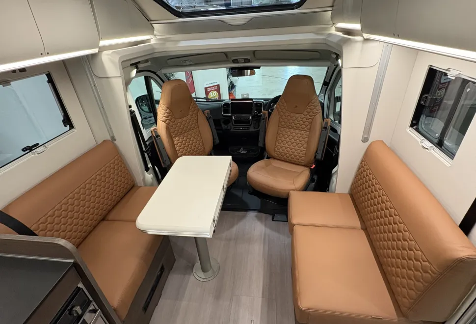 Adria Matrix 670 DC Supreme Matrix 670 DC Supreme 