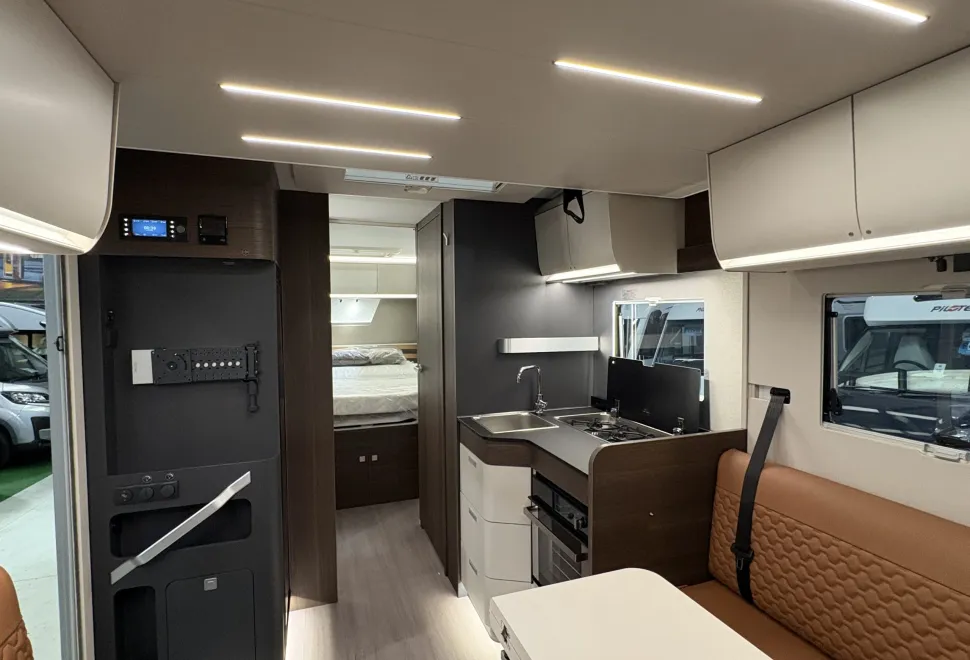 Adria Matrix 670 DC Supreme Matrix 670 DC Supreme 