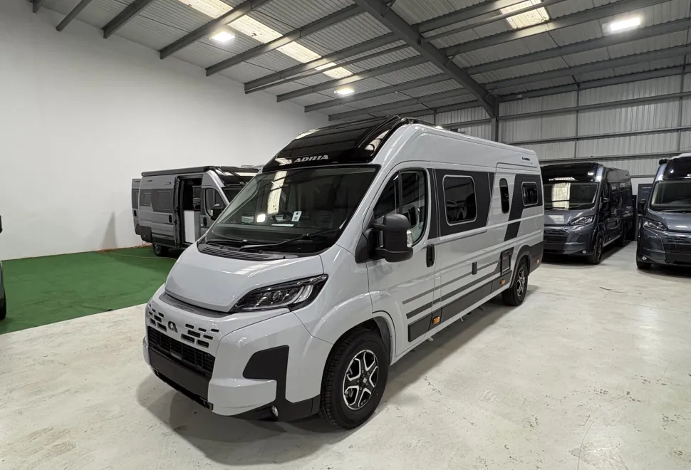 Adria Twin Supreme 640 SGX Twin Supreme 640 SGX 