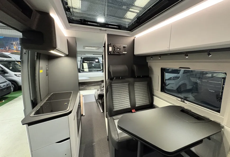 Adria Twin Supreme 640 SGX Twin Supreme 640 SGX 