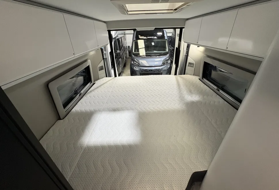 Adria Twin Supreme 640 SGX Twin Supreme 640 SGX 